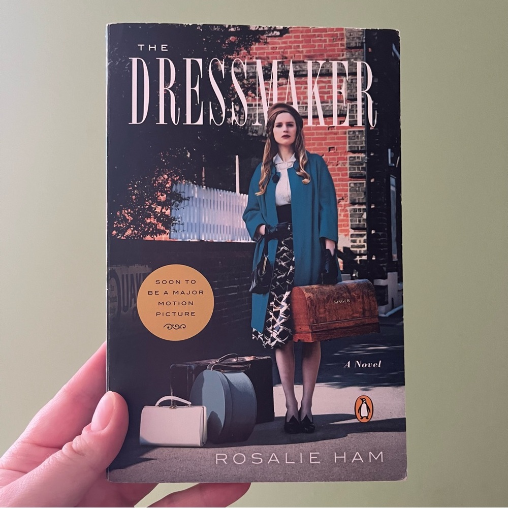 📚 4/25$ 📚 The Dressmaker by Rosalie Ham